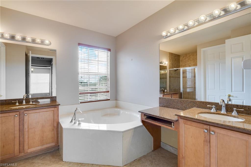 BOTANICA LAKES - Residential