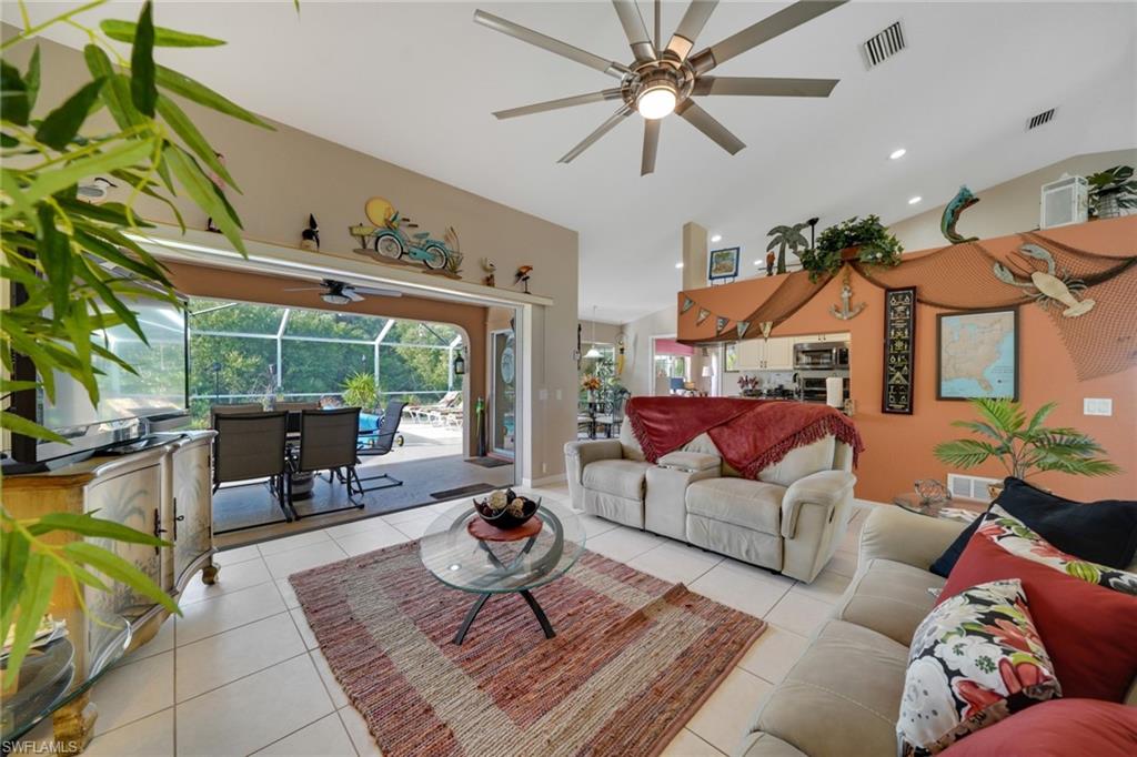 EAST ENGLEWOOD - Residential