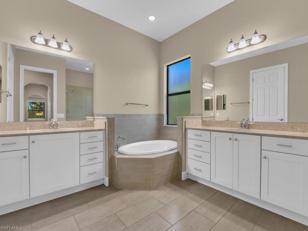 HAMPTON PARK - Residential