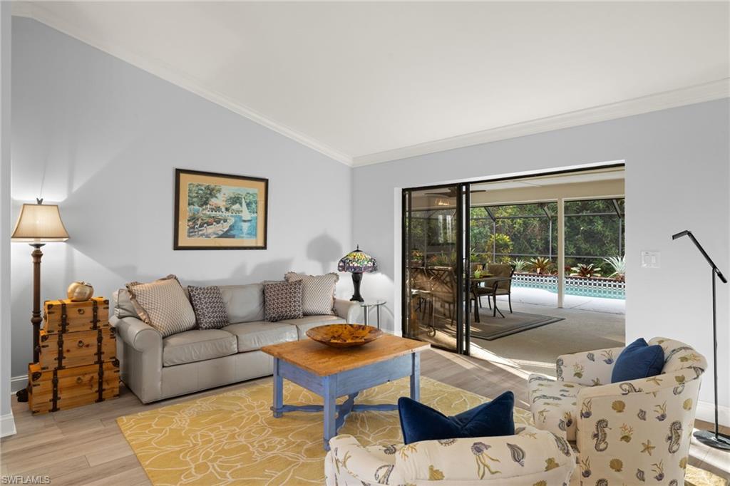 KINGS LAKE - Residential