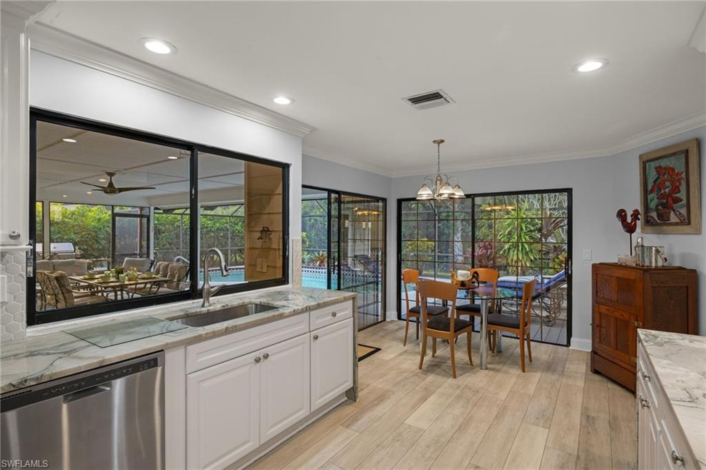 KINGS LAKE - Residential