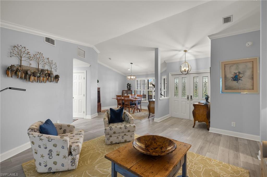 KINGS LAKE - Residential