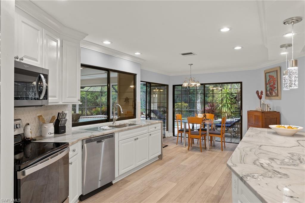 KINGS LAKE - Residential