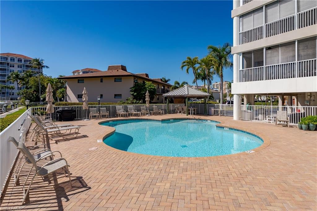 907 Panama CT 203