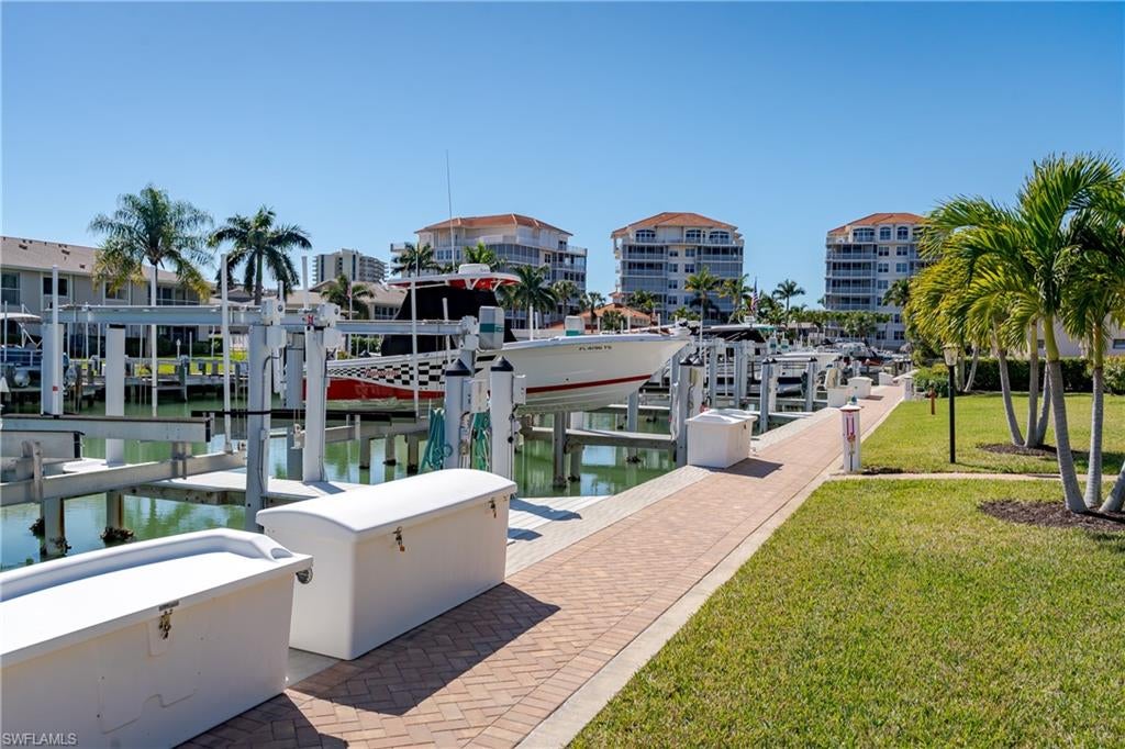 907 Panama CT 203