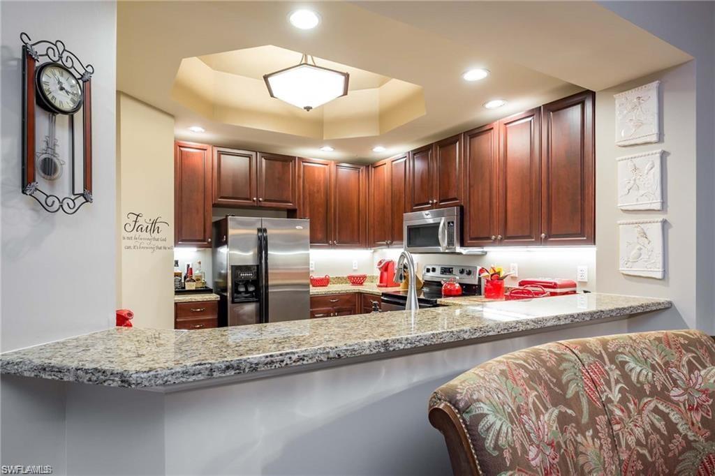 THE RESIDENCES AT LA PIAZZA - Residential