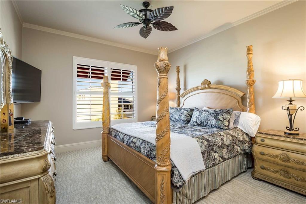 THE RESIDENCES AT LA PIAZZA - Residential