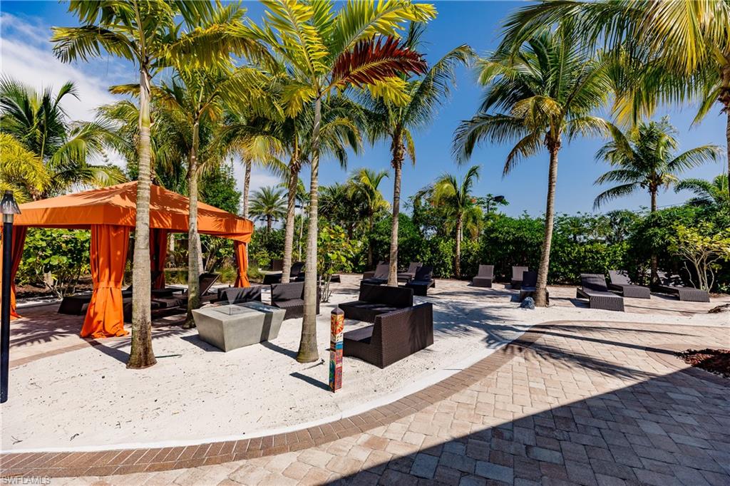 ESPLANADE - Residential