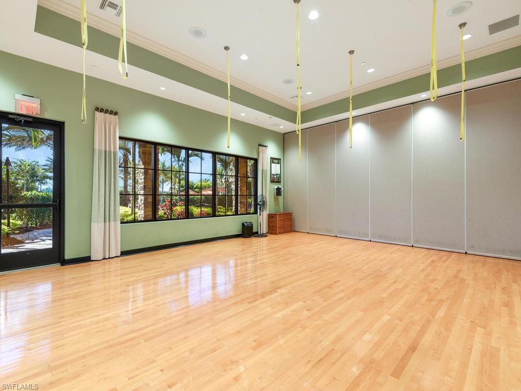 ESPLANADE - Residential