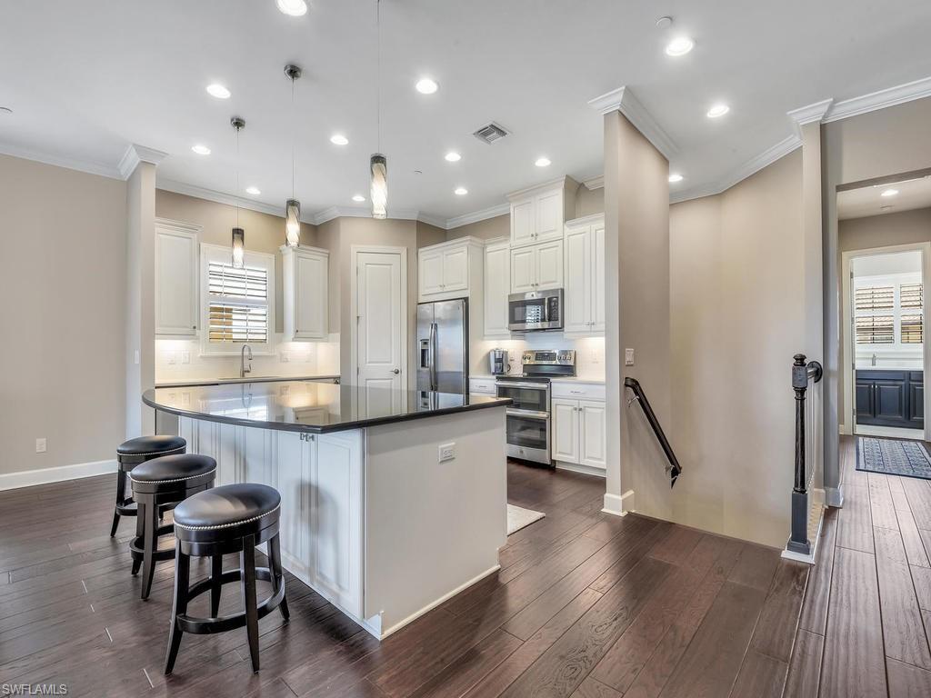 ESPLANADE - Residential