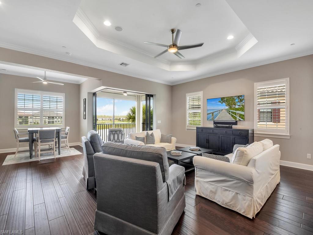 ESPLANADE - Residential