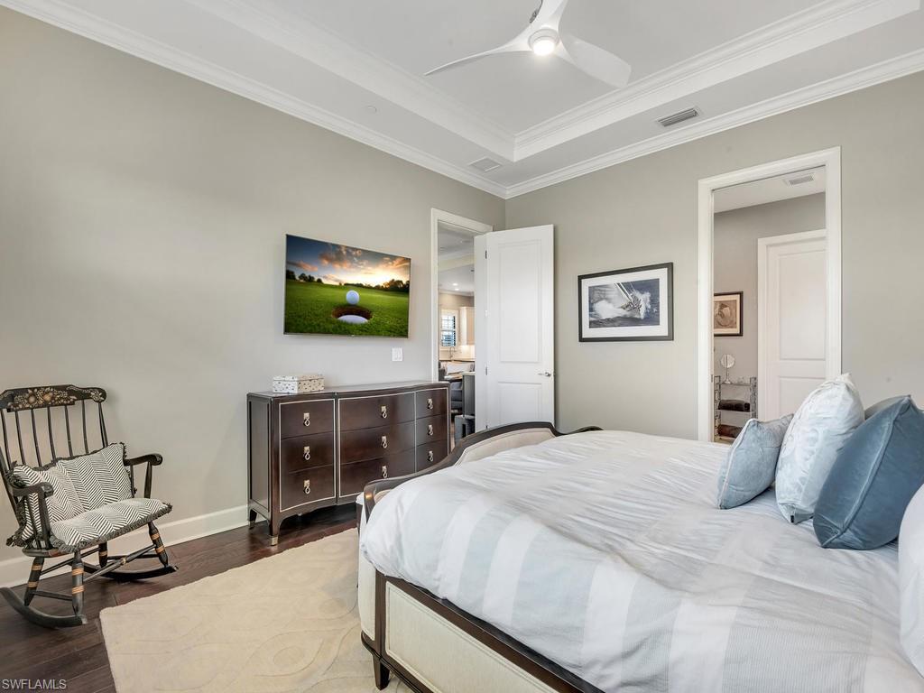 ESPLANADE - Residential