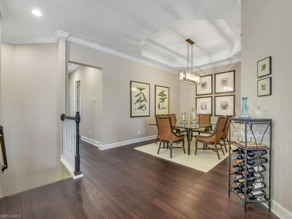 ESPLANADE - Residential