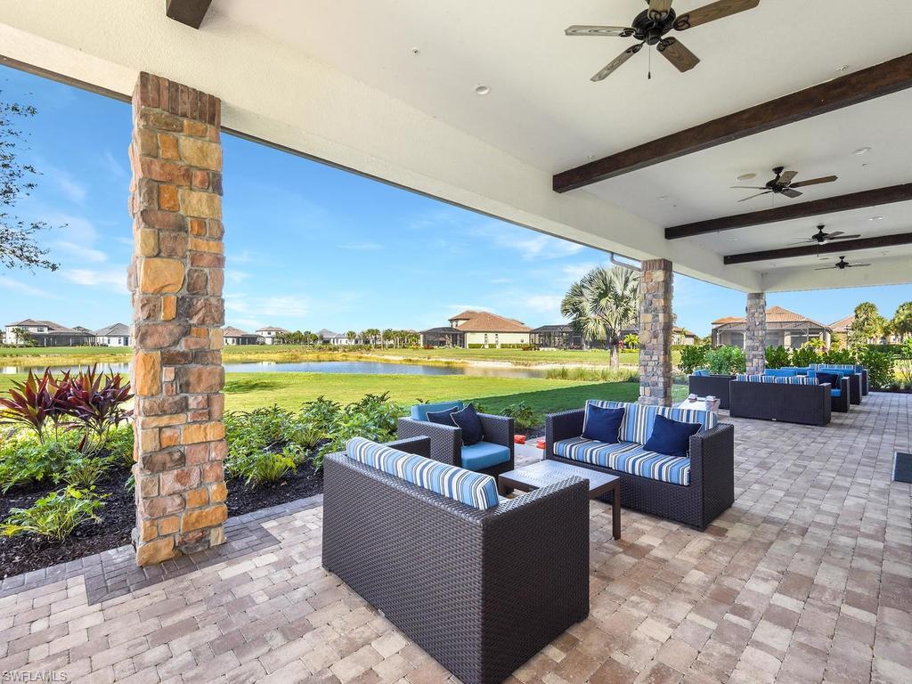 ESPLANADE - Residential