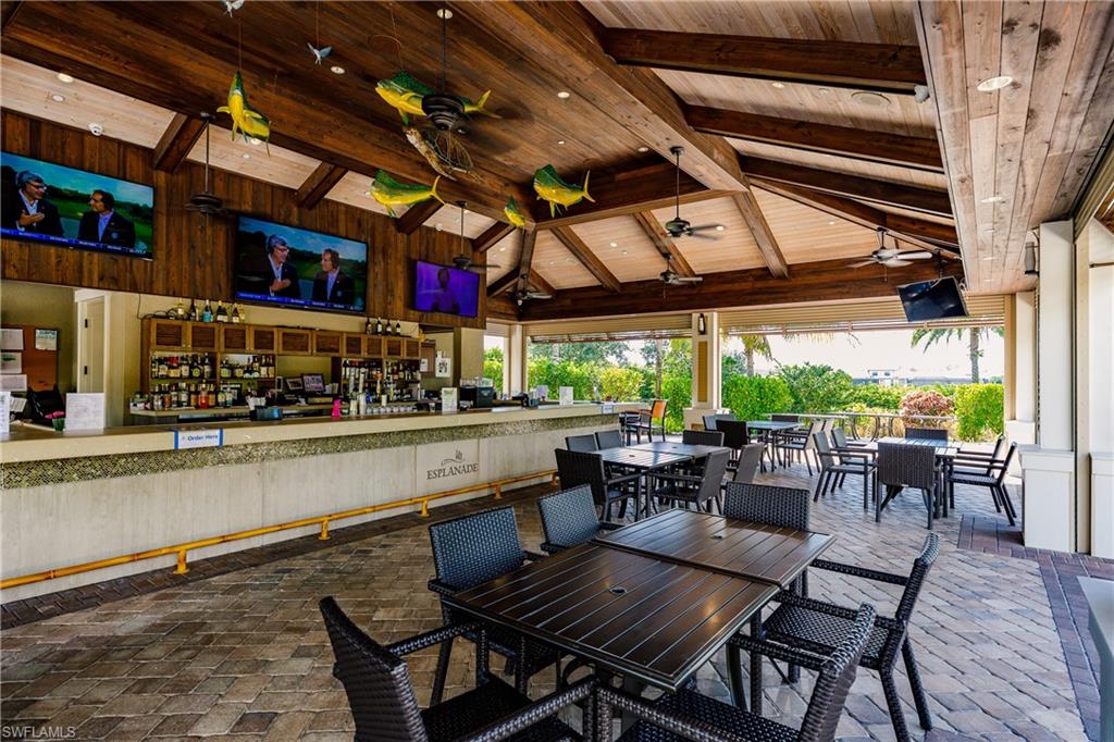 ESPLANADE - Residential