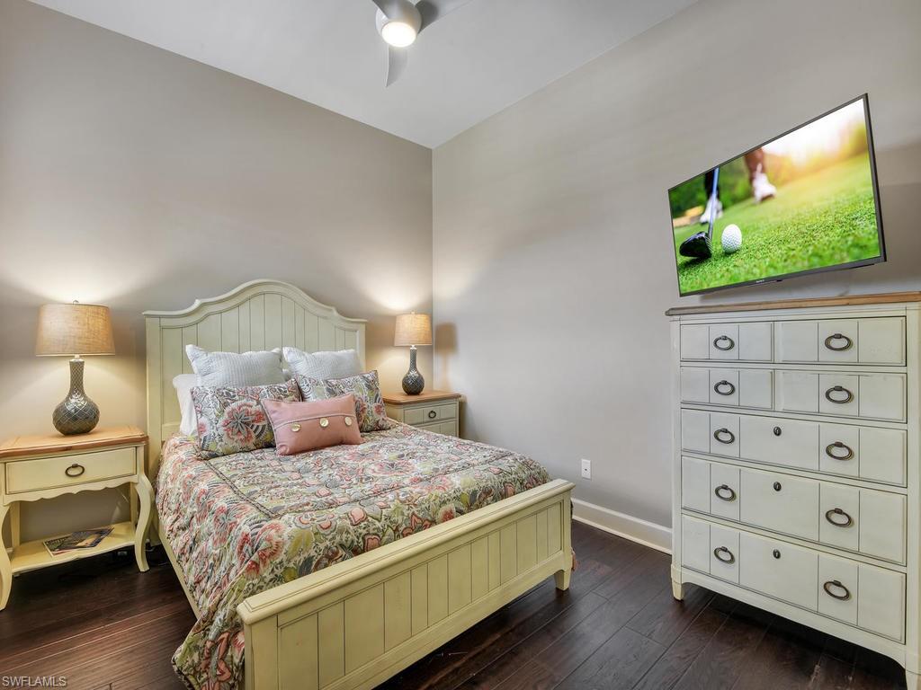 ESPLANADE - Residential