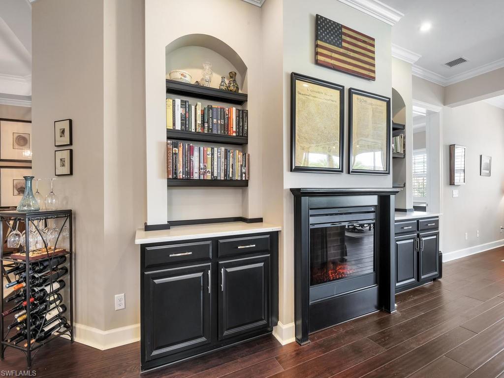 ESPLANADE - Residential