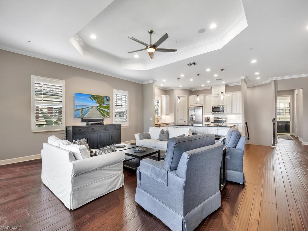 ESPLANADE - Residential