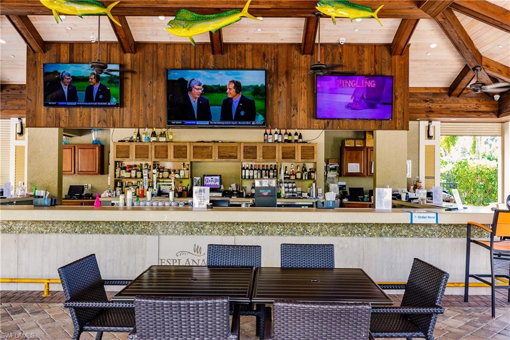 ESPLANADE - Residential