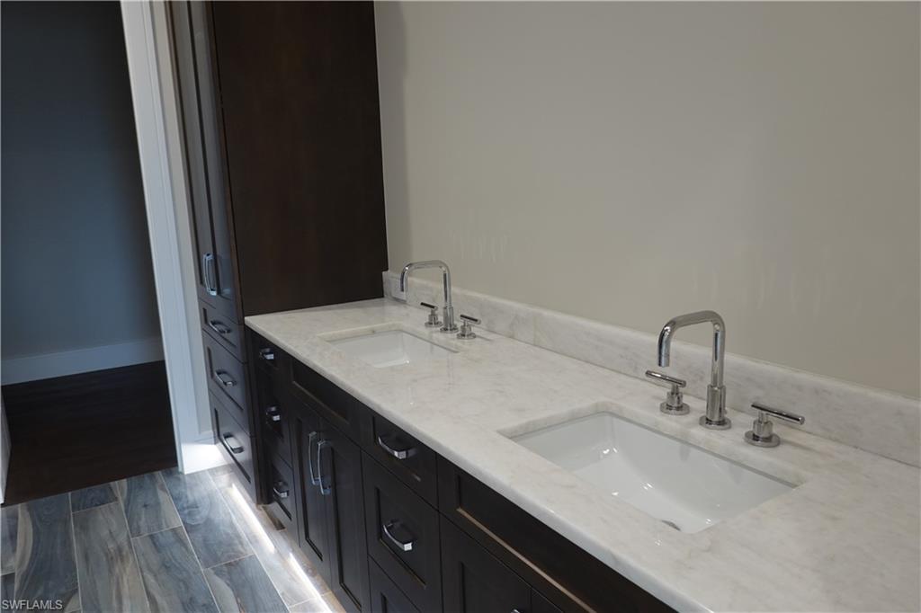 PINE RIDGE - Residential