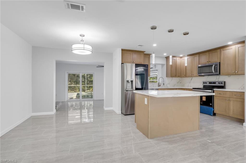 CYPRESS LAKE ESTATES - Residential Lease