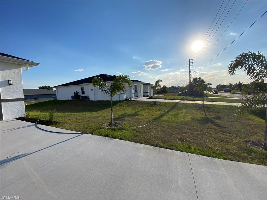 LEHIGH ACRES - Residential