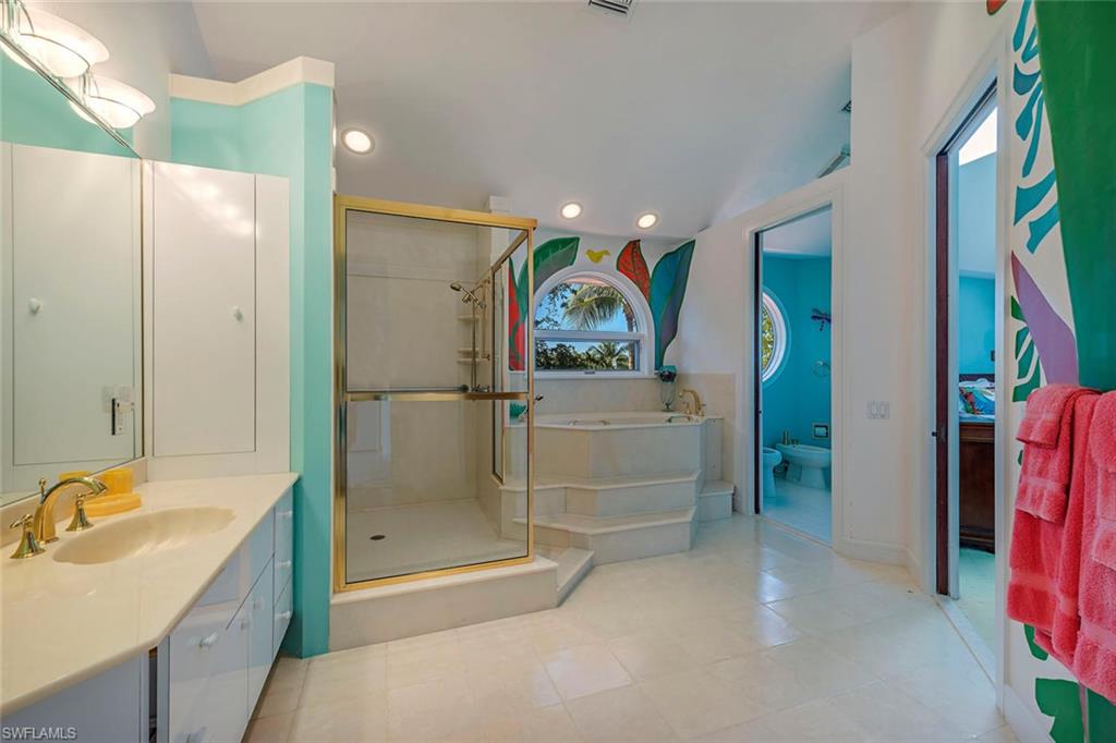 HIDEAWAY BEACH - Residential