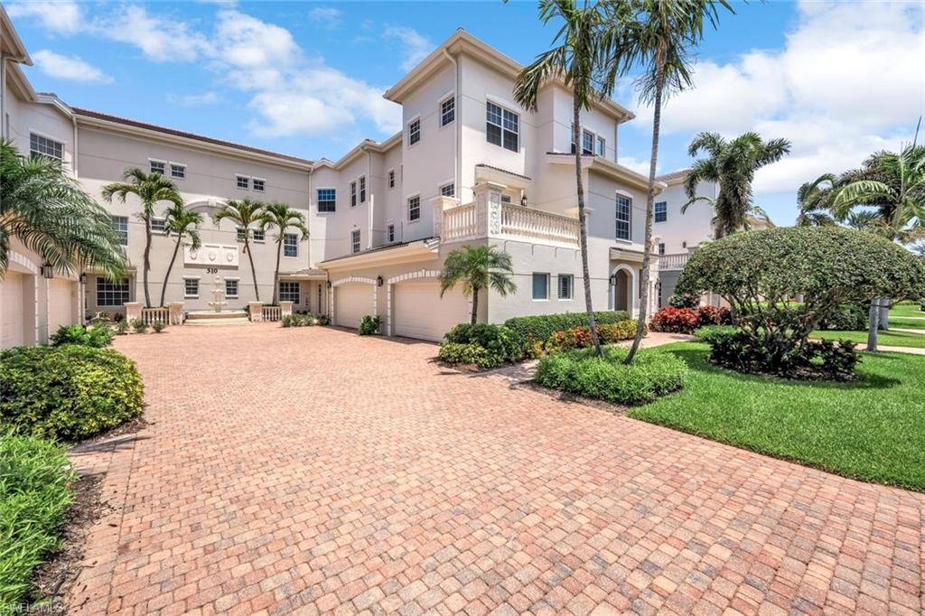 510 Avellino Isles CIR 2-202
