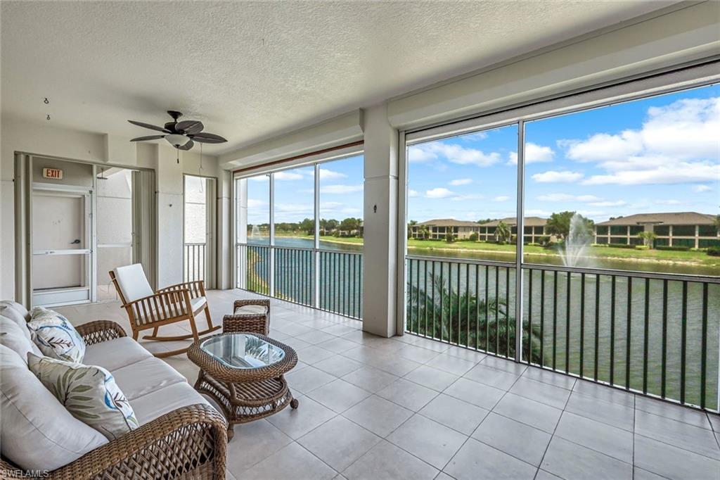 510 Avellino Isles CIR 2-202