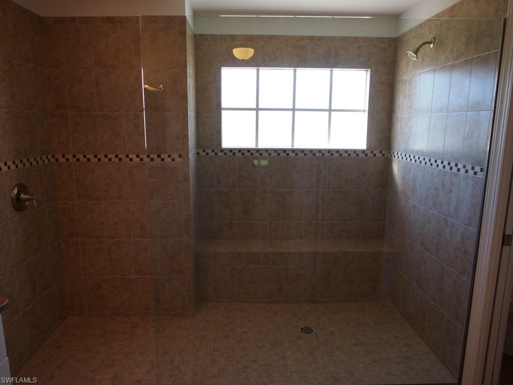 SAN CARLOS PARK - Residential