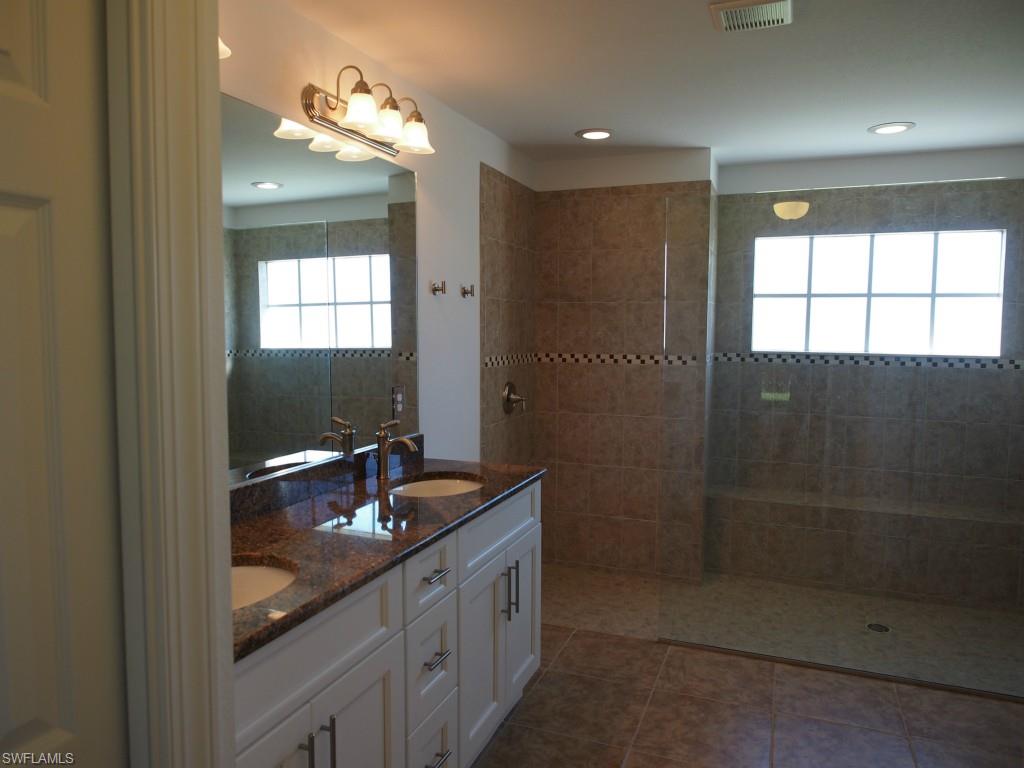 SAN CARLOS PARK - Residential