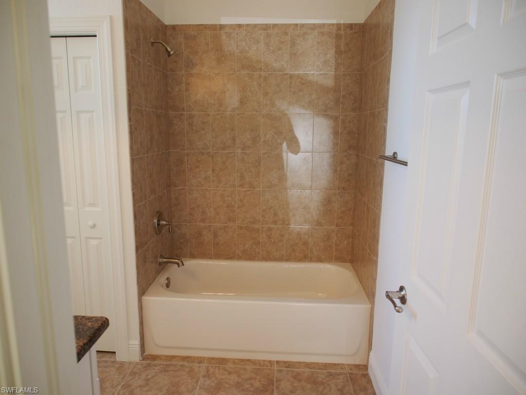 SAN CARLOS PARK - Residential