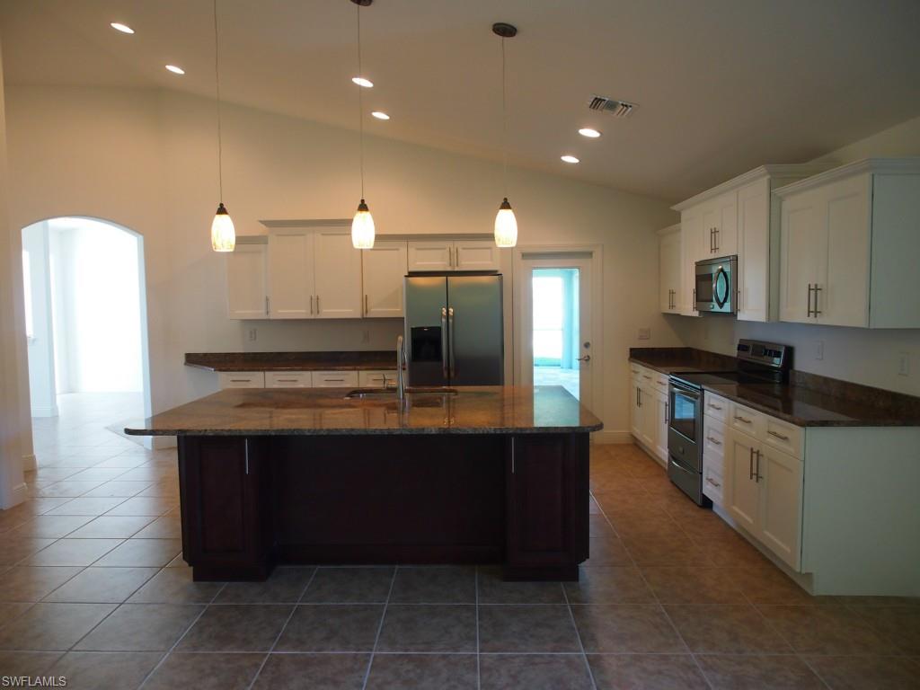 SAN CARLOS PARK - Residential