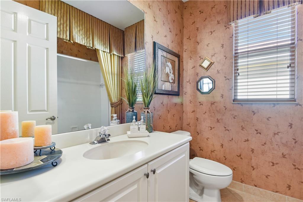 SANCTUARY POINTE - Residential