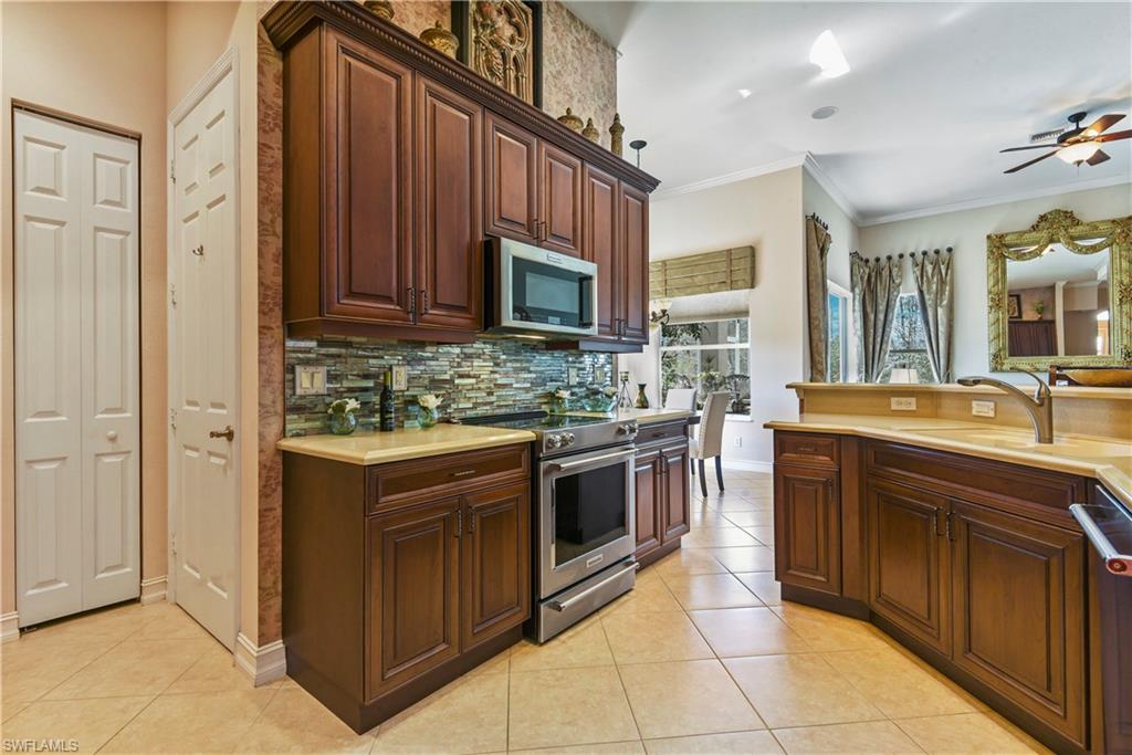 SANCTUARY POINTE - Residential