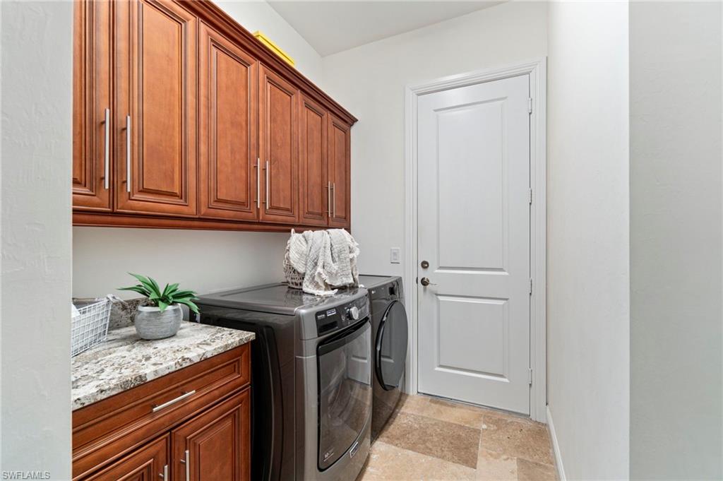 OAKES ESTATES - Residential