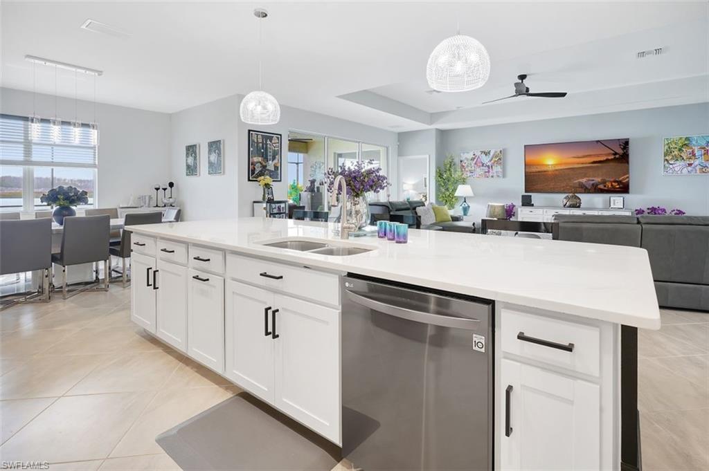 COUNTRY CLUB - Residential