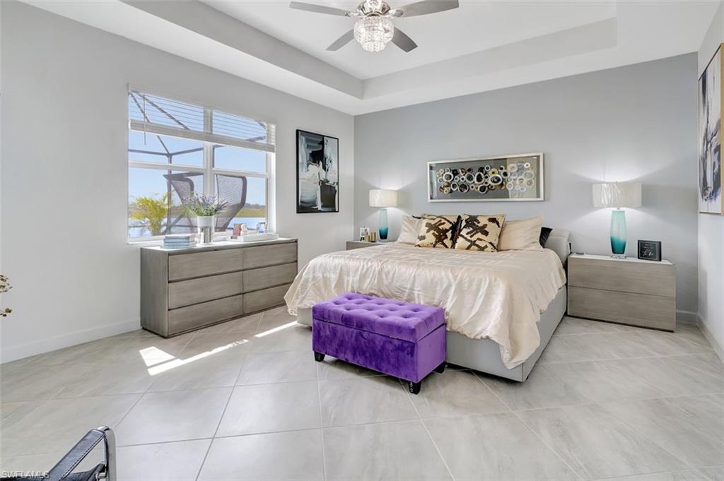 COUNTRY CLUB - Residential