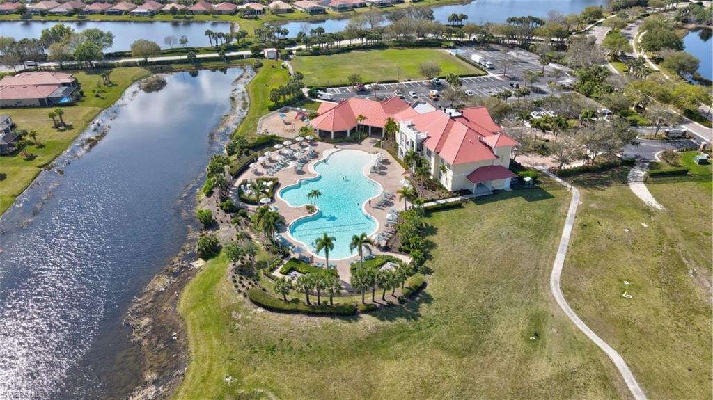 COUNTRY CLUB - Residential