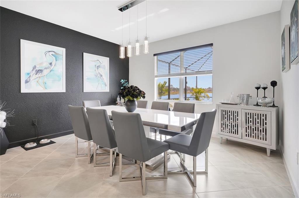 COUNTRY CLUB - Residential