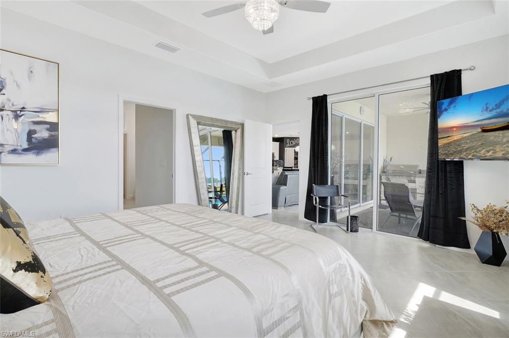 COUNTRY CLUB - Residential