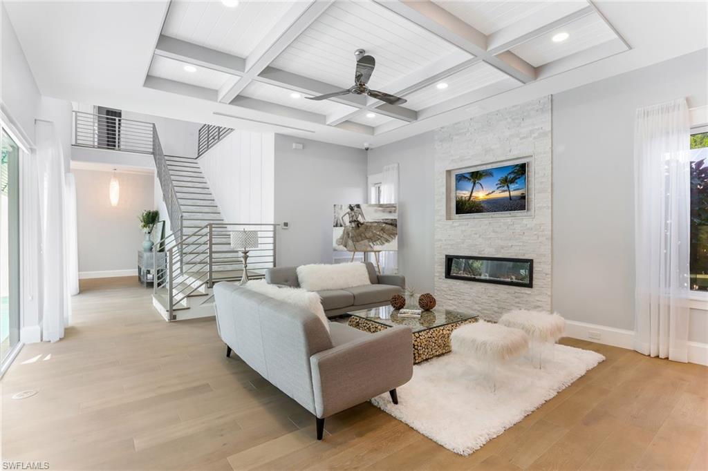 OLDE NAPLES - Residential