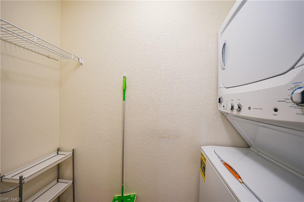 FOUNTAIN COURT - Residential