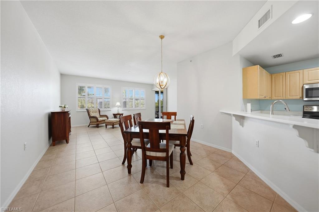 FOUNTAIN COURT - Residential