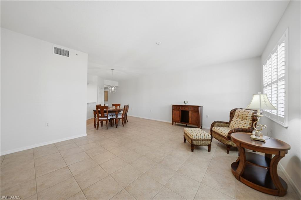 FOUNTAIN COURT - Residential