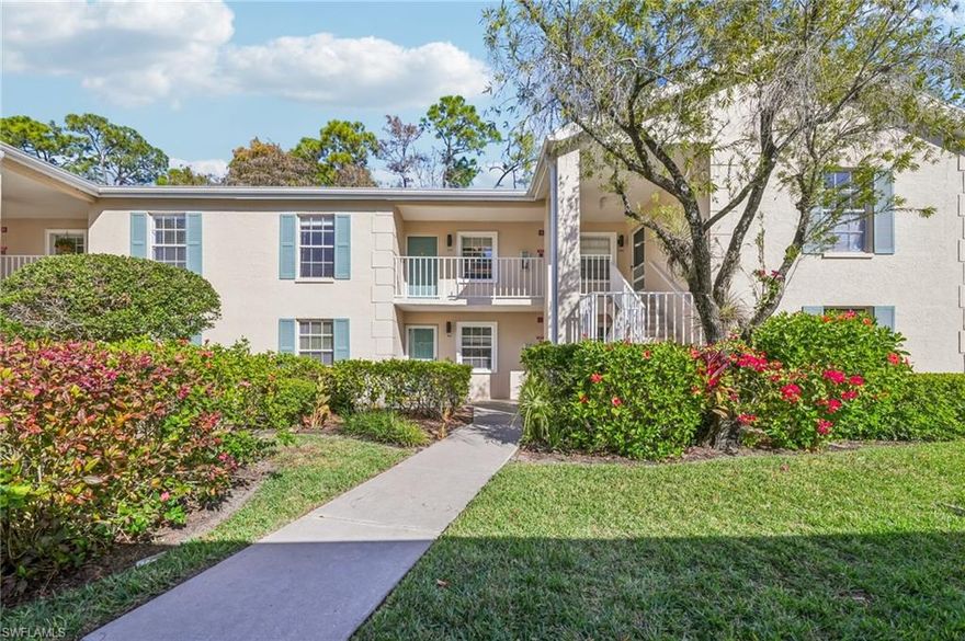 Well-maintained 2nd-floor condo located in the desirable Kings Lake community of Naples. This bright unit offers an open living and dining area, a functional kitchen, spacious bedrooms, and a private screened lanai perfect for relaxing. Kings Lake features a community pool, clubhouse, walking paths, and scenic lakes, all just minutes from downtown Naples, shopping, dining, beaches, and major roadways. Ideal for full-time living, seasonal use, or investment.