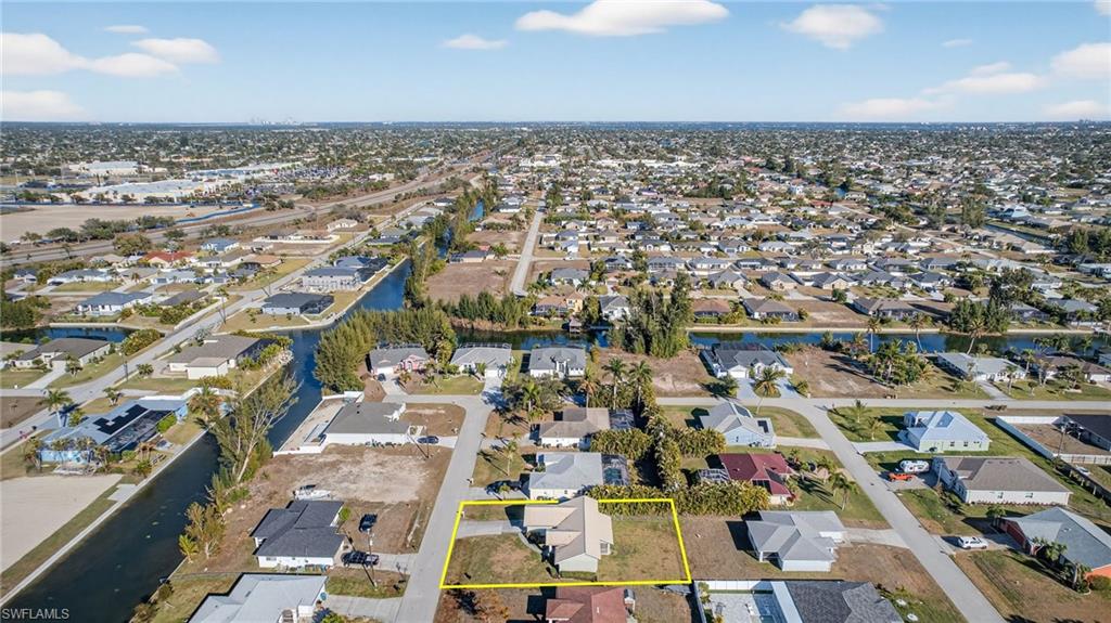 CAPE CORAL - Residential