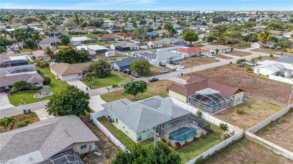 CAPE CORAL - Residential