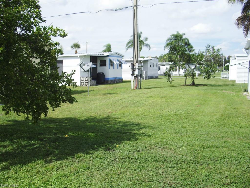 LAZY DAYS MOBILE VILLAGE - Residential