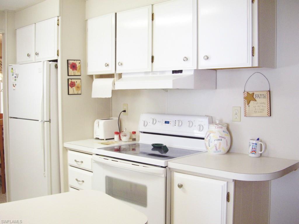 LAZY DAYS MOBILE VILLAGE - Residential